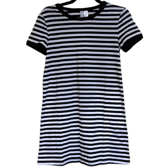 Divided Dresses & Skirts - Women's NWOT Divided by H&M Black and‎ White Striped T-Shirt Dress XS